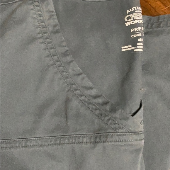 Scrub set - Picture 3 of 4